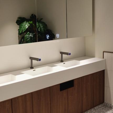 6000-PANEL, built-in soap- and paper towel dispenser, 670x800